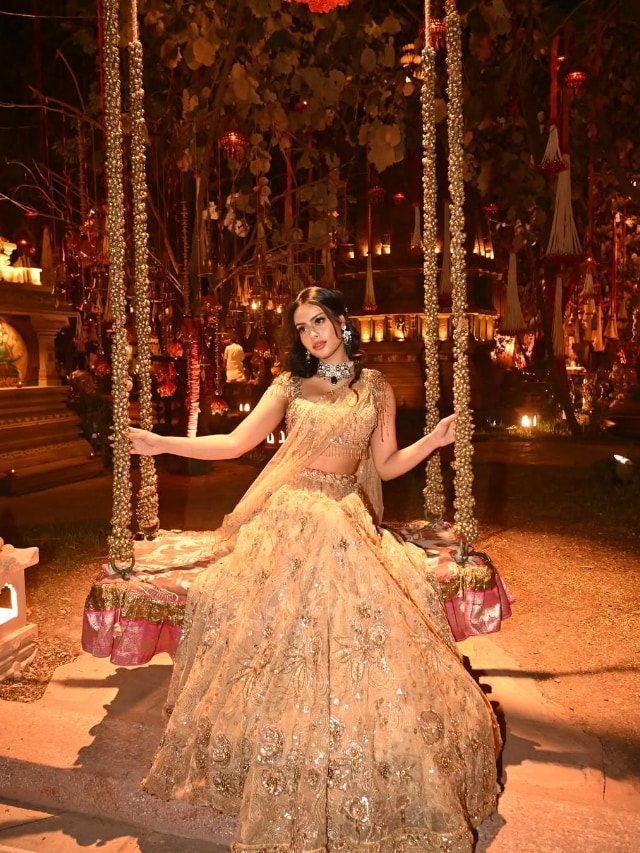 Top 7 Gen Z-inspired Ethnic Looks Of Nysa Devgan