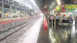 Mumbai: Thane-Vashi Train Route Suspended After Bridge Girder Tilts, Thousands Stranded